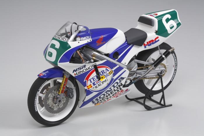 Tamiya 1/12 1990 Ajinomoto Honda NSR250 GP Racing Motorcycle Kit
