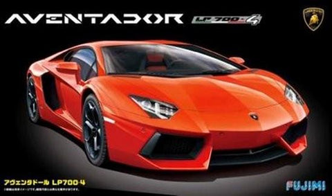 Fujimi 1/24 Lamborghini Aventador Sports Car Kit