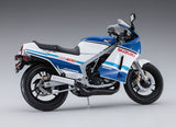 Hasegawa 1/12 1985 Suzuki RG400r Early Version Motorcycle Kit