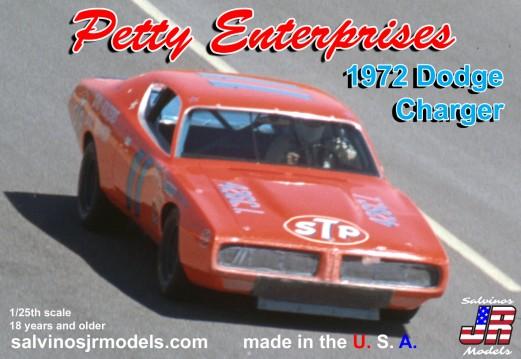 Salvinos Jr. 1/25 Petty Enterprises #11 1972 Dodge Charger Daytona 500 Race Car Kit